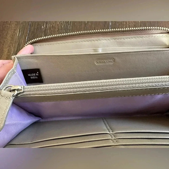 Coach Soho continental wallet - Picture 10 of 14